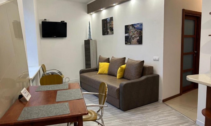 Petrovskoye Apartment | Discover Pavlovskaya Square: Family-Friendly Comfort Awaits