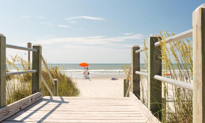 Pawleys Island House | Relaxing Pawleys Island Retreat with Pool & Family Features