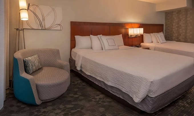 Rosslyn Apartment | Pet-Friendly Retreat Steps from Capitol with Breakfast Included