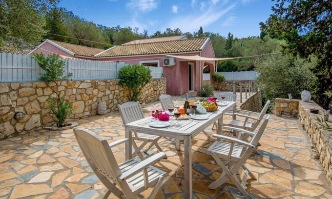 Ieromonachos House | Paxoi Sunny Serenity - Kirki's Studio with Hot Tub & Spa