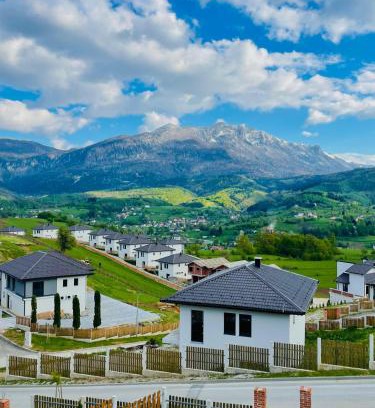 Resnik Villa | Discover Pazaric Residence: 4-Star Family-Friendly Retreat