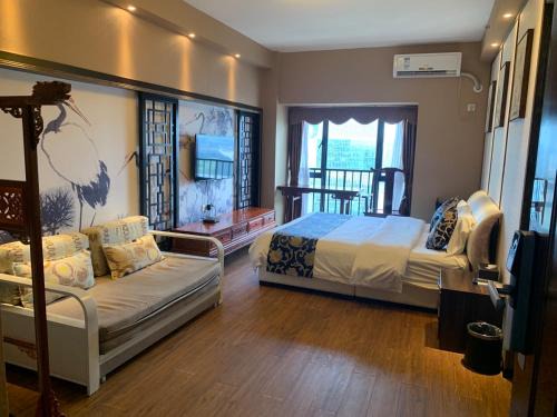 Pazhou Residential District Apartment | Pazhou Yi Xiu Boutique Apartment - Rated 10/10, Family-Friendly