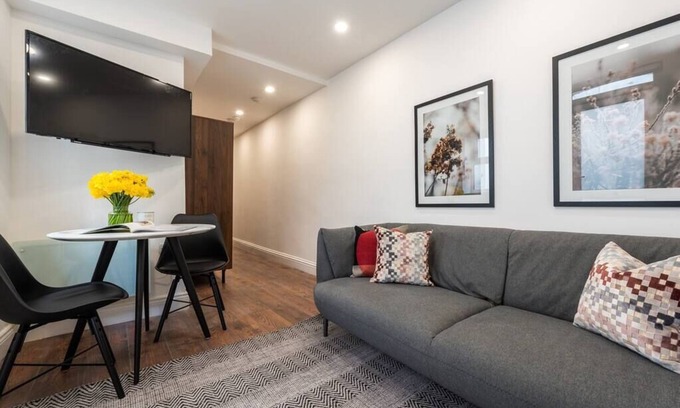 Abingdon Apartment | PBC | Studio Apartment Earl's Court 119C ECA1