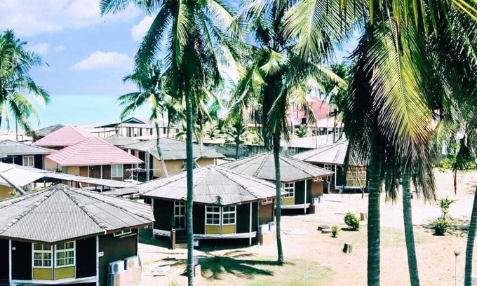 Kampung Semut Api Hotel | Beachfront PCB Resort with Pool and Family-Friendly Amenities