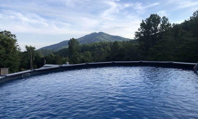 Monroe House | Serene Retreat in the Blue Ridge Mountains with Spa & Pool