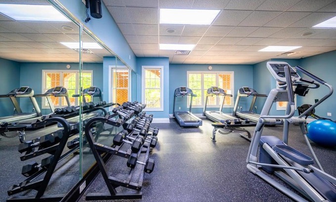 Wendover - Sedgewood Apartment | Budget-Friendly 1BR Retreat with Pool and Gym Access