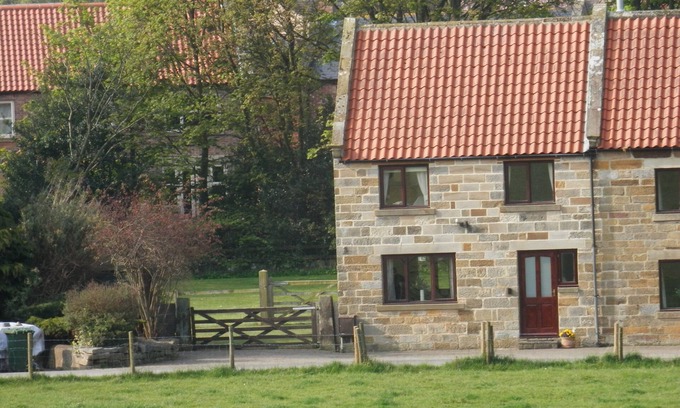 Briggswath Cottage | Serene 2-Bedroom Cottage Near Whitby with Ocean Views