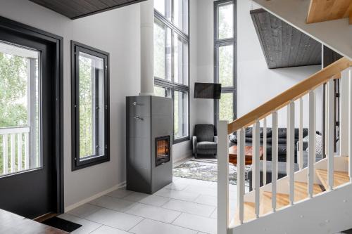 Muurame Apartment | Peaceful 2BR Getaway Cabin at the Top of Riihivuori