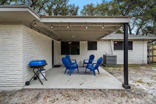 Baytown House | Serene Stay in Prime Baytown Location for Families