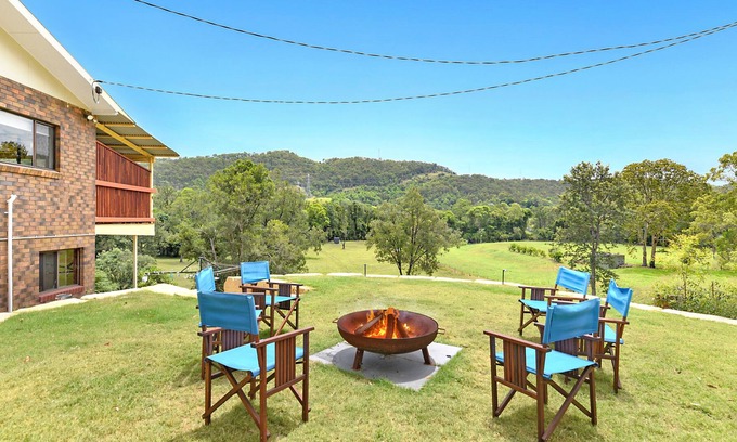 Upper Coomera House | Peaceful acreage between the Gold Coast theme parks and Mt Tamborine