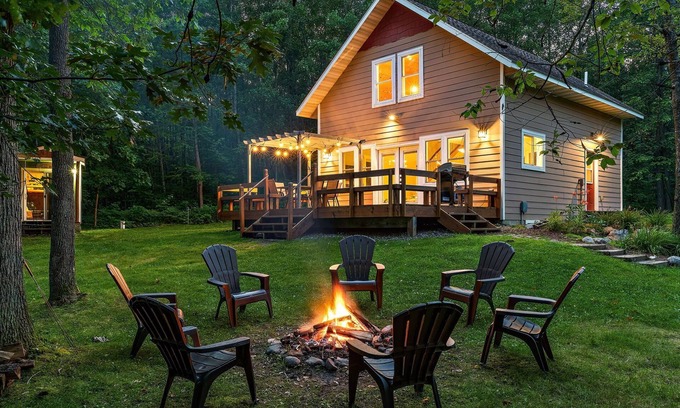 Outing House | Serene Modern Lakehouse Cabin with Ocean View and Kitchen