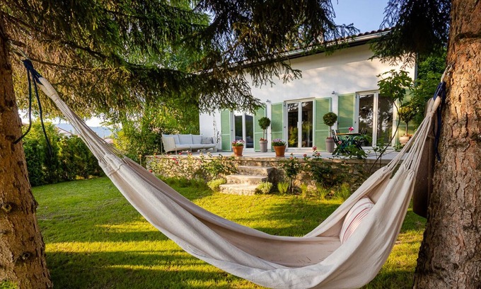 Ohrid Villa | Peaceful and hidden home set in a beautiful garden.