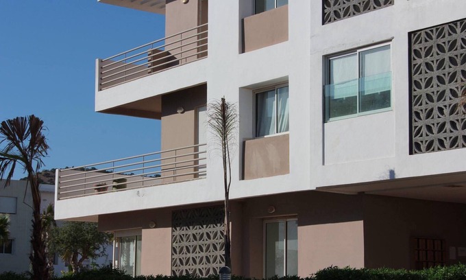 Imi Ouaddar Apartment | Tranquil Apartment with Pool and Child-Friendly Amenities