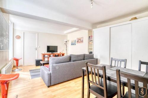 Centre Ancien Apartment | Tranquil Apartment in the Heart of Caen - Family Friendly Stay