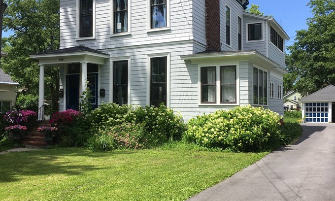 Watertown House | Tranquil Apartment in Historic Home with Ocean Views