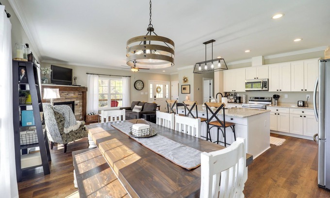 Butler Cottage | Serene Butler Hideaway with Kitchen Near The Pond