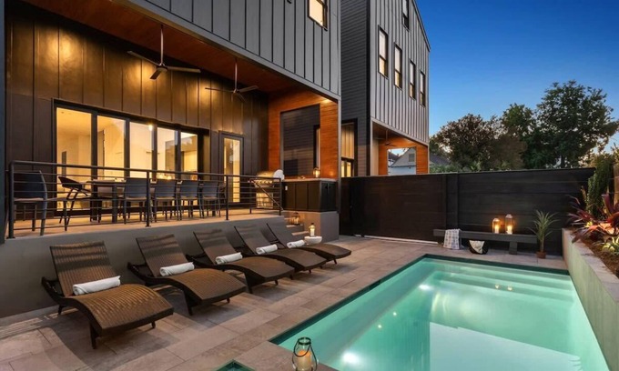 Bywater Condo | New Orleans Retreat with Roof Deck & Inviting Pool Amenities