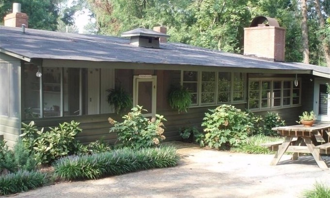 Marshallville Cabin | Tranquil Cabin Near GA National Fairgrounds with Lake View