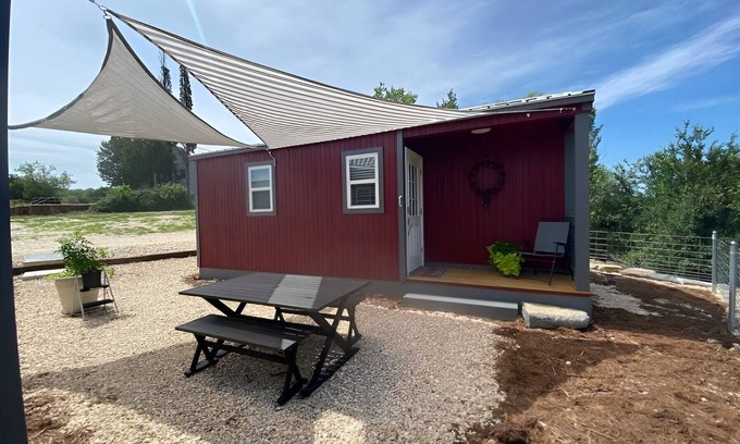 San Saba Cabin | Tranquil Cabin by the Colorado River Near State Park