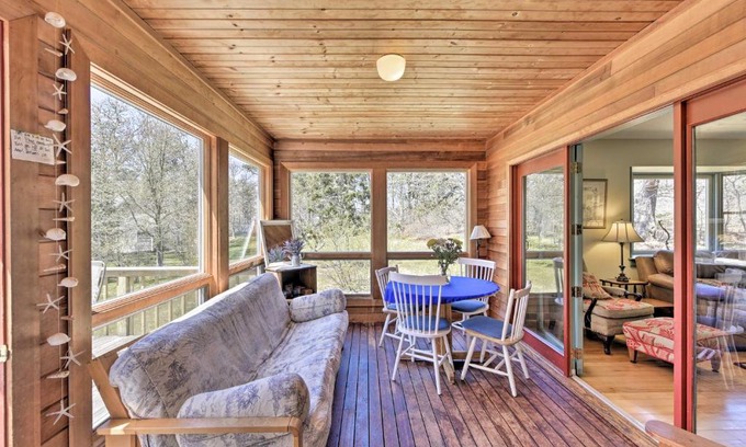 Menemsha House | Serene Chilmark Farmhouse Steps from Menemsha Beach