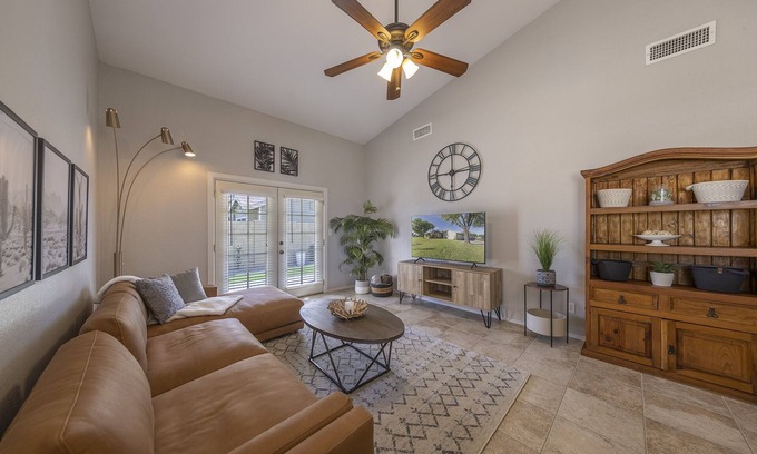 Mesa House | Guest Rated 10/10: Comfy 2BR Townhouse with Pool & Garage
