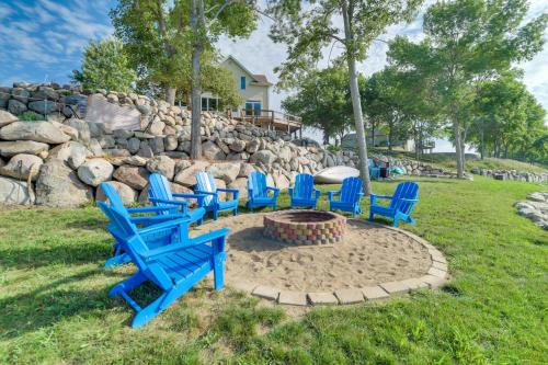 Clinton Apartment | Tranquil Clinton Retreat with Lakefront and Spa Amenities
