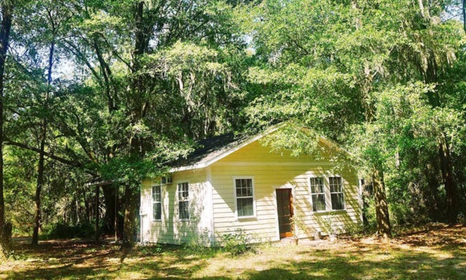 Alachua Cottage | Idyllic Cottage Getaway in Alachua, Florida - 10/10 Rated!