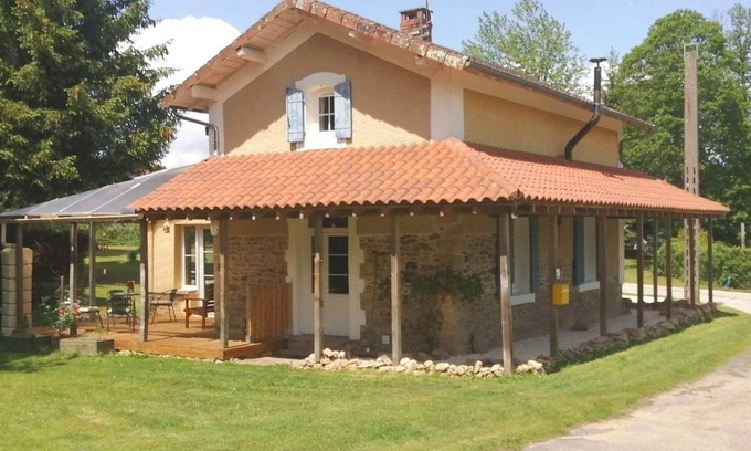 Rancon Cottage | Serene Cottage Retreat in the Heart of Limousin Countryside