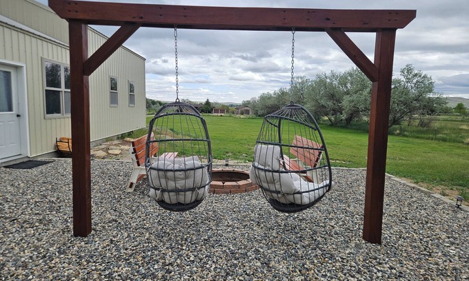 Cody House | Peaceful Country Equine Hideaway! Just minutes from downtown Cody!