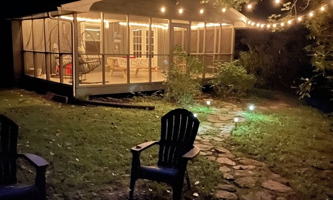 Pisgah Forest House | Discover Mtn Creek Escape: Bikers Paradise & Ocean Views