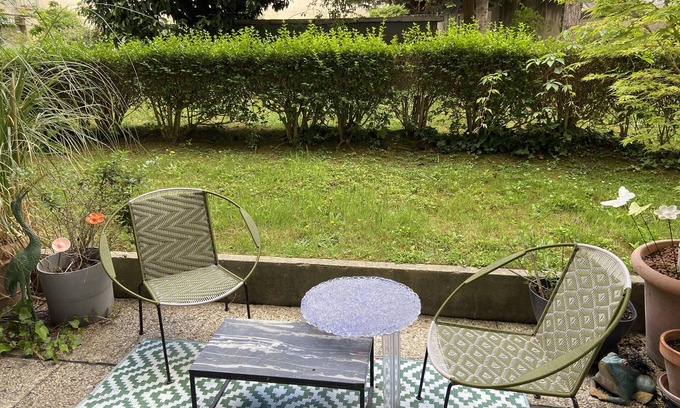Belleville Apartment | Stunning Duplex with Terrace and 5 Bedrooms - Rated 10/10
