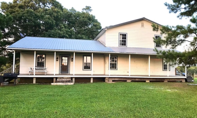 Compton House | Serene Farmhouse Near Buffalo River with Pool & Family Amenities