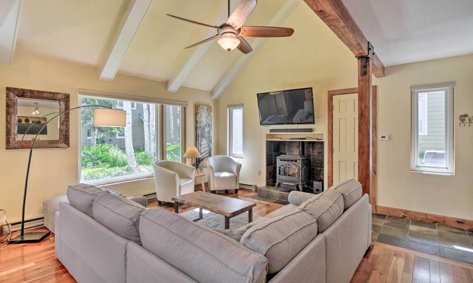 Edwards Condo | Relaxing Edwards Condo with Mountain Views & Spa Access