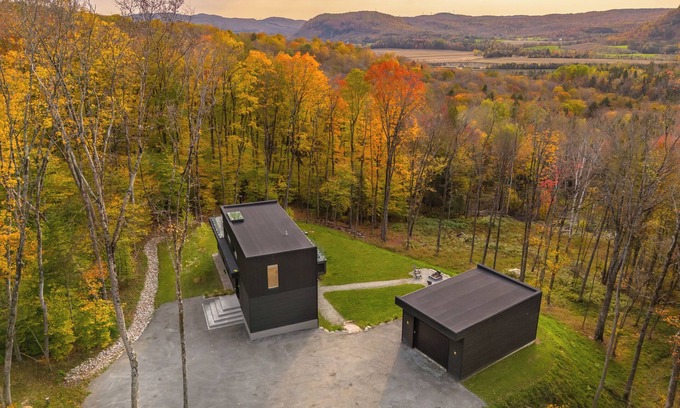 Mont-Tremblant House | Peaceful estate 10 minutes from mont-Tremblant village
