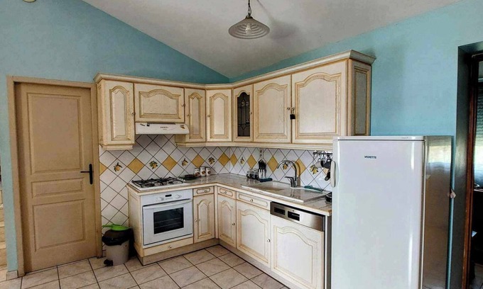 Saint-Gineis-en-Coiron House | Peaceful countryside