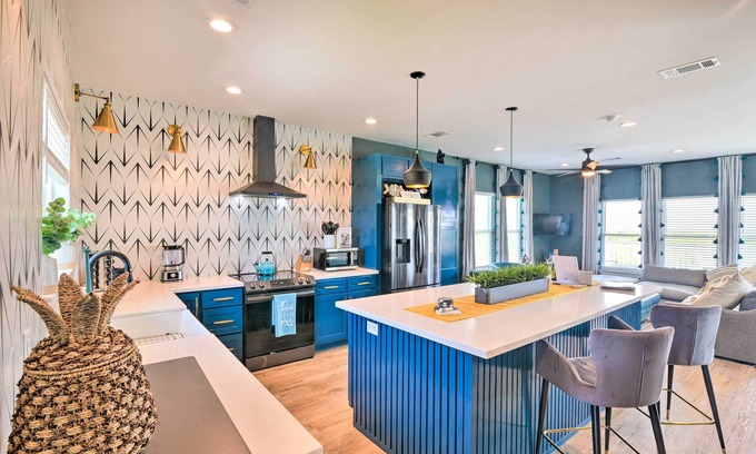 Pointe San Luis House | Tranquil Galveston Retreat with Deck: Steps to the Beach