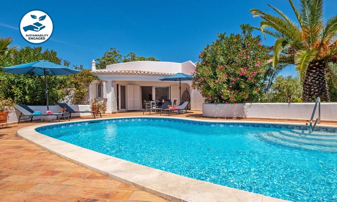 Monte Raposo Villa | Idyllic Countryside Villa with Pool and Ocean Views