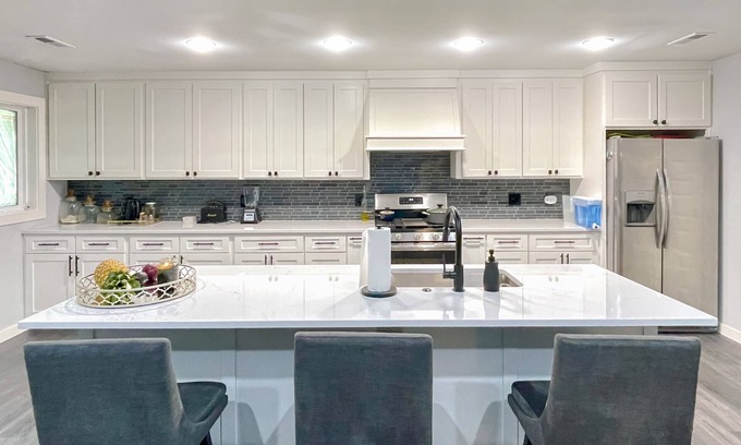 Fayetteville House | Pet-Friendly Home Near University of Arkansas - Rated 10/10