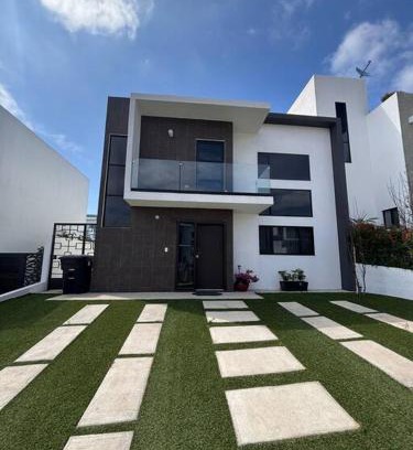 La Joya House | Tranquil Retreat in Rosarito - Family & Pet Friendly