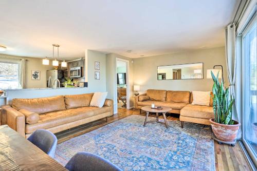 Ringwood House | Relaxing Space with Deck for Families and Pets