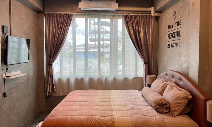 Khaem Son House | Serene Homestay with Breakfast & Camping at KhaoKho