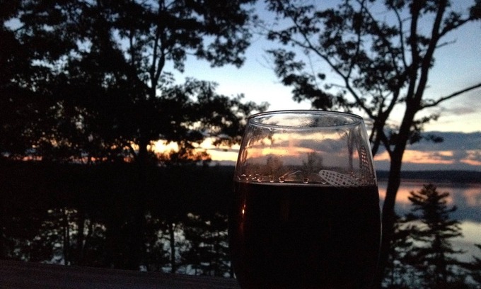 Brooksville House | Tranquil Retreat for Couples & Families - Rated 9.8/10