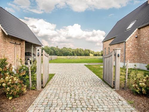 Peer House | Tranquil Haven in Peer with Terrace & Family-Friendly Amenities