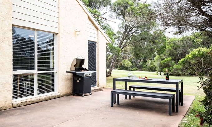 Bellbrae Cottage | Serene Pet Friendly Retreat at Bells Beach Cottages