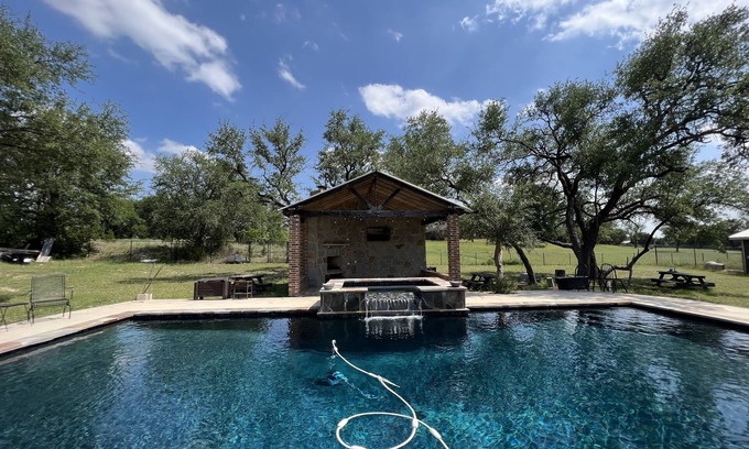 Killeen House | Peaceful Pool Retreat Getaway