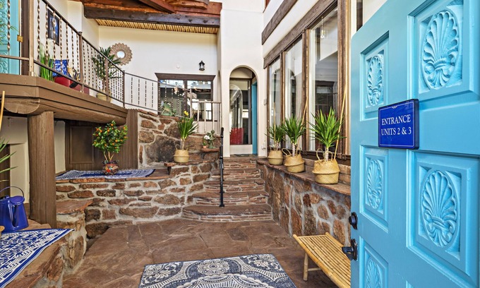 Canoncito House | Charming Guesthouse Near Santa Fe Plaza - Dog Friendly Stay