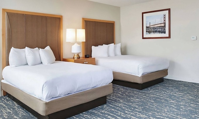 Berkeley Hotel | Tranquil Retreat at Berkeley Marina: 3 Unique Units Await!
