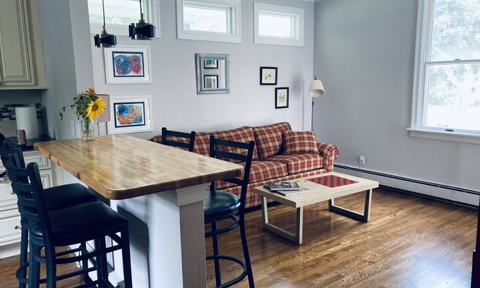 Usmma Apartment | Pet-Friendly Retreat Near Hospitals on City Island
