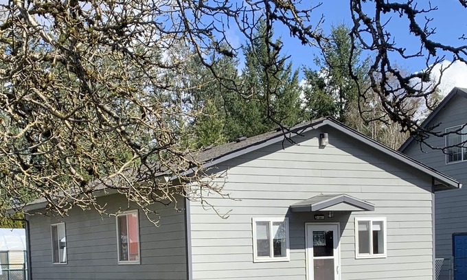 McMinnville House | Peaceful setting close to wineries