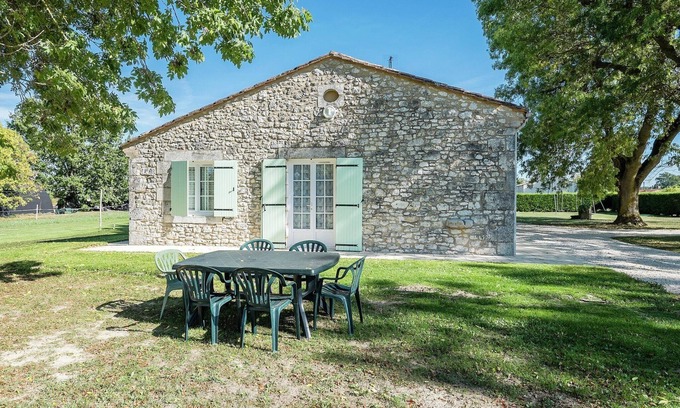 Saint-Nexans House | Beautiful Vacation Home with Garden in Saint-Nexans